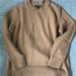 Banana Republic Caramel Sweater NWOT Medium